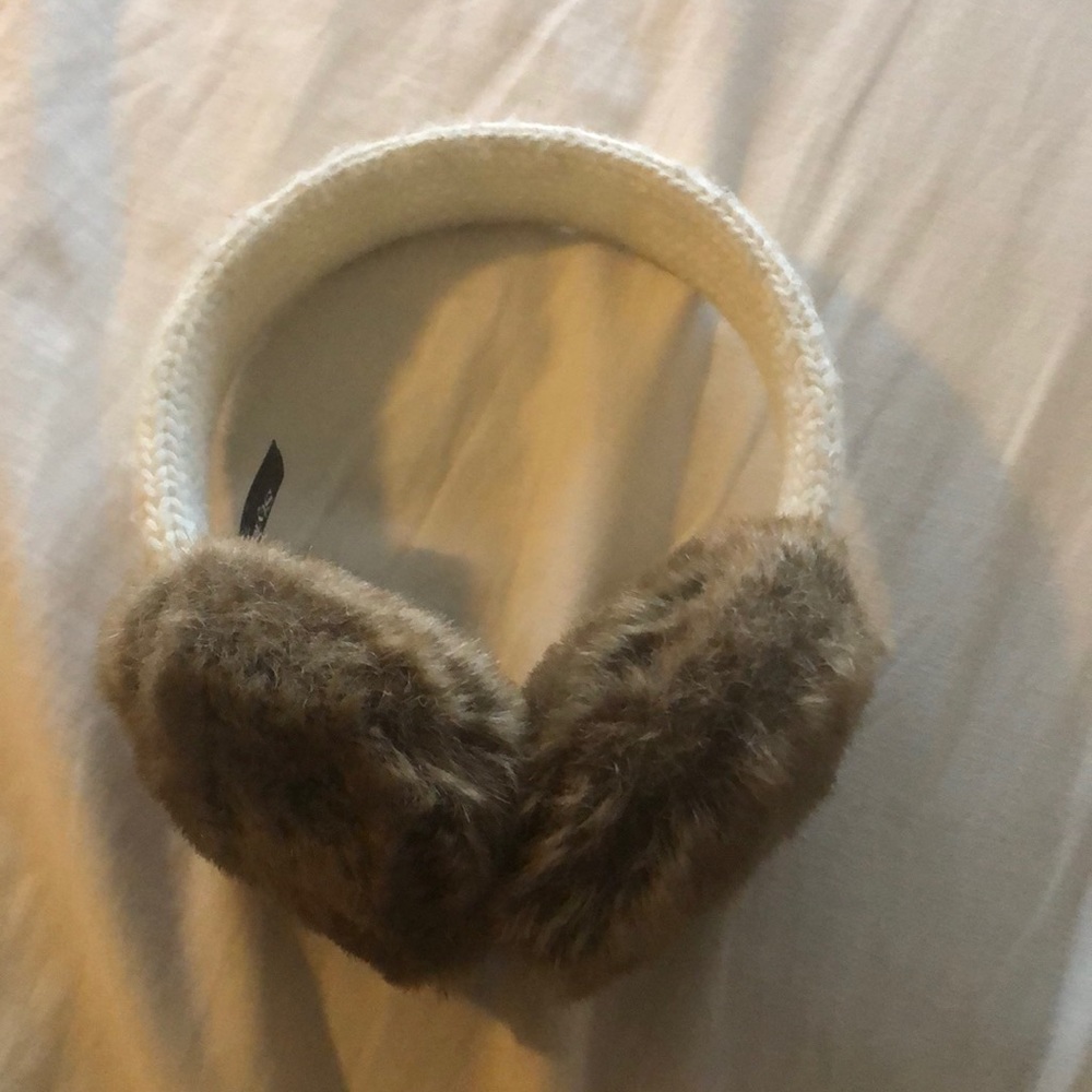 Ear muffs